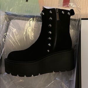 Stylish Black Platform Boots with Silver Studs